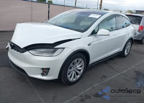 2021 Tesla Model X Long Range Dual Motor All-Wheel Drive/Long Range Plus Dual Motor All-Wheel Drive z USA, uszkodzony, nr VIN 5YJXCAE25MF321738